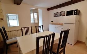Le Blanc, Agreable Maison De Centre Ville