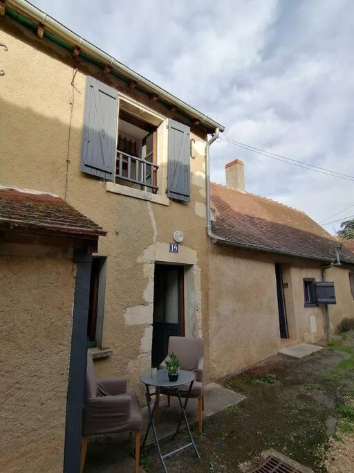 Le Blanc, Agreable Maison De Centre Ville Extérieur photo