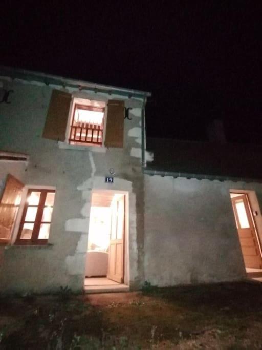 Le Blanc, Agreable Maison De Centre Ville Extérieur photo